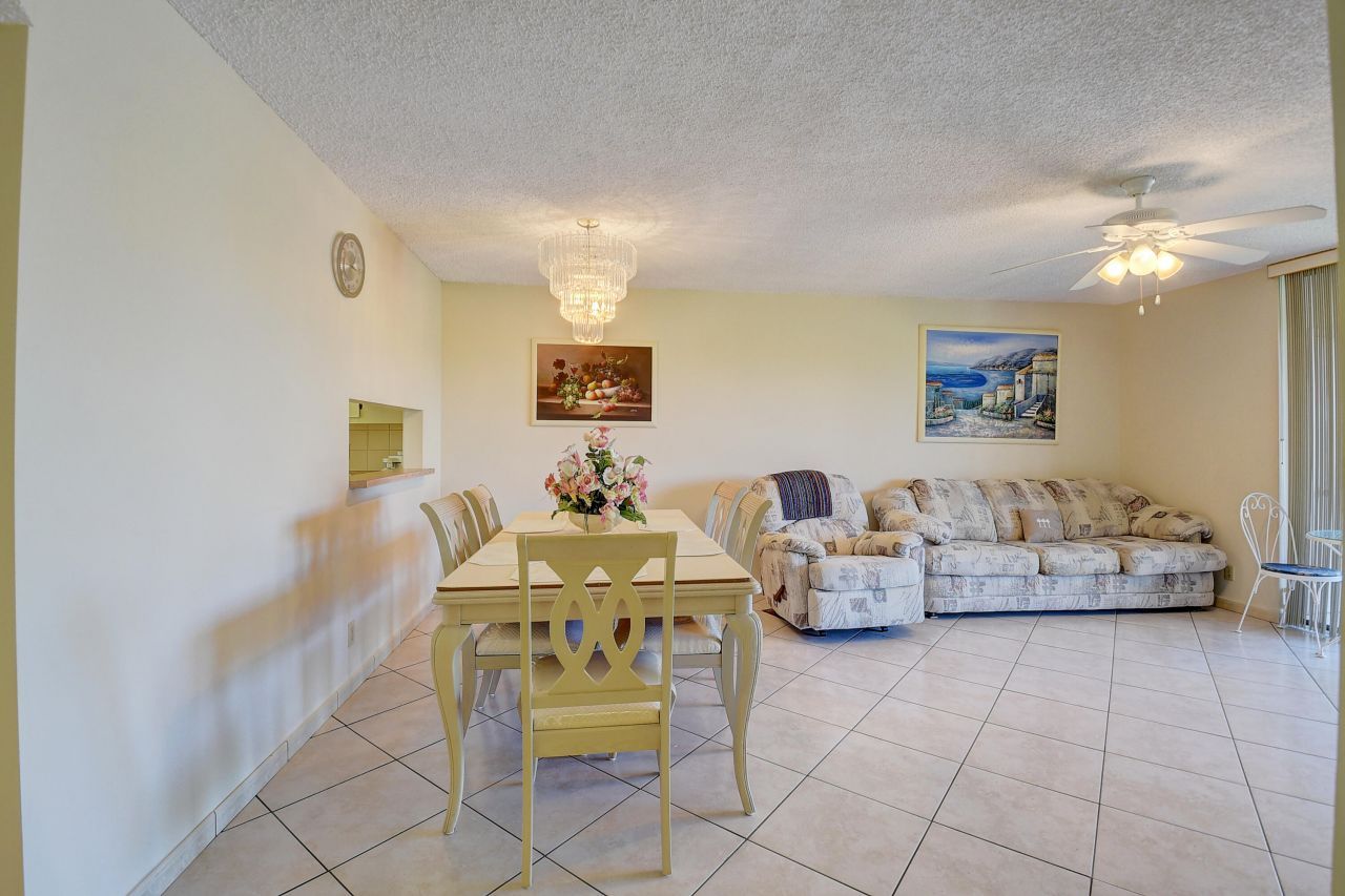 5370 Las Verdes Circle, Unit 324, Delray Beach, FL 33484 Photo