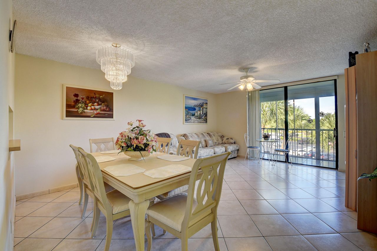 5370 Las Verdes Circle, Unit 324, Delray Beach, FL 33484 Photo