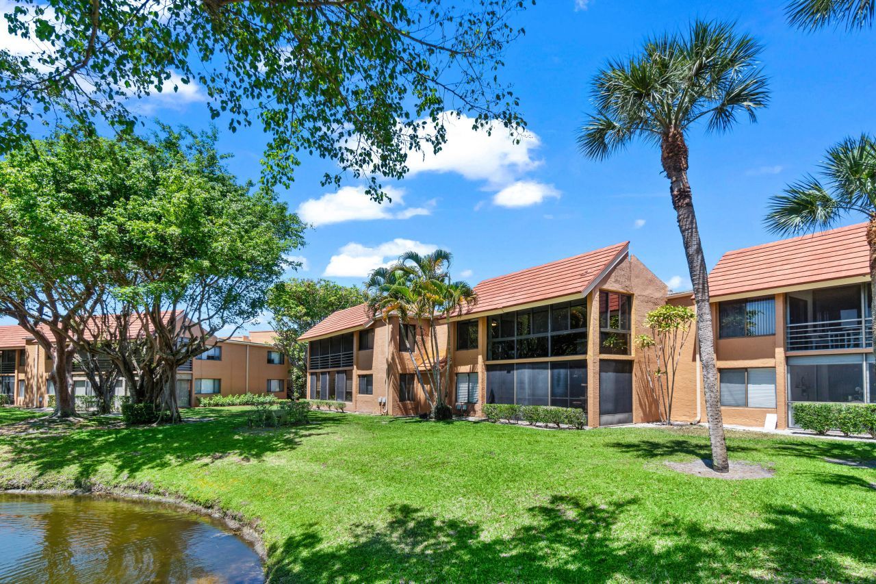 11255 Green Lake Drive, Unit 203, Boynton Beach, FL 33437 Photo
