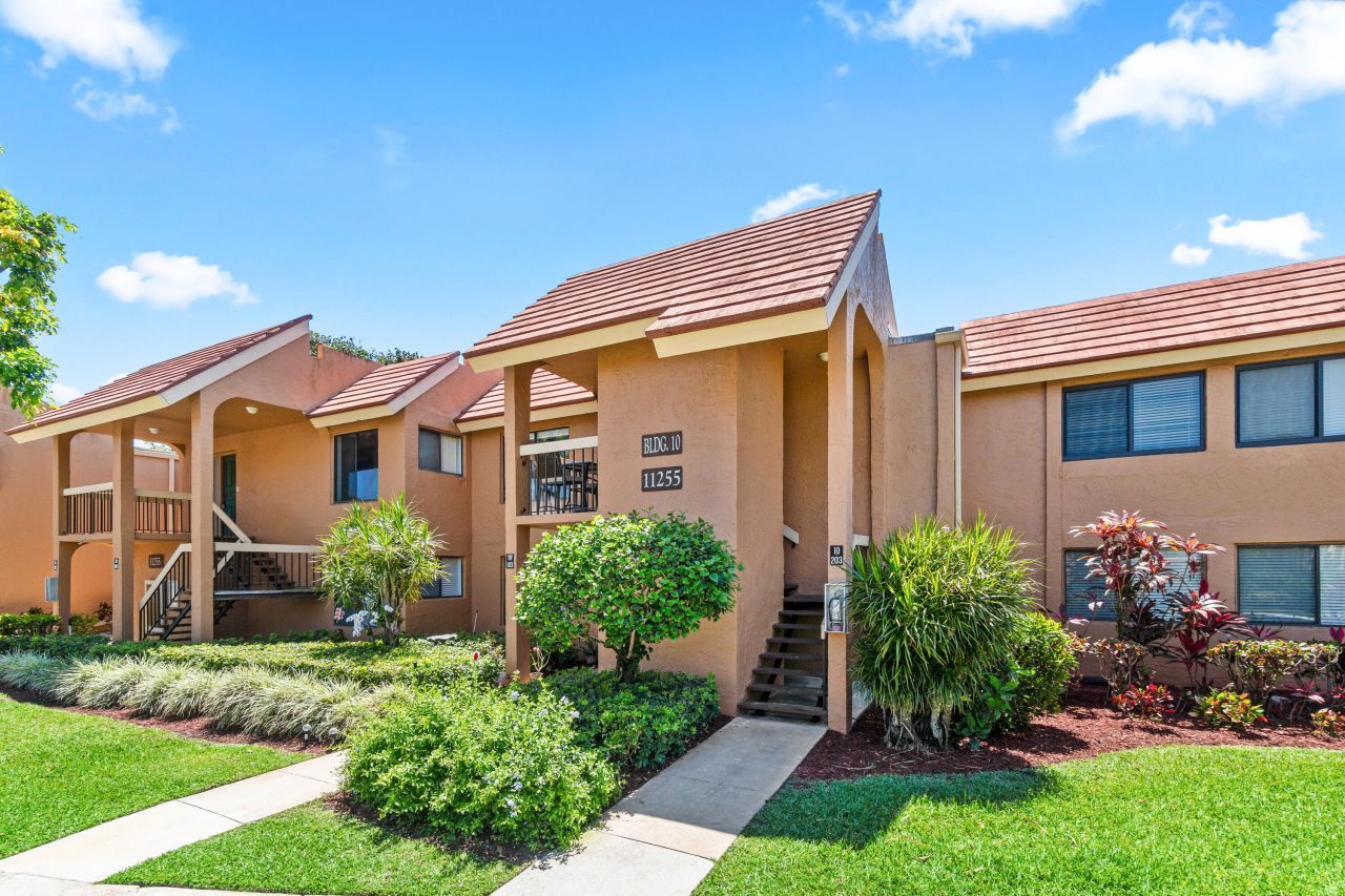 11255 Green Lake Drive, Unit 203, Boynton Beach, FL 33437 Photo