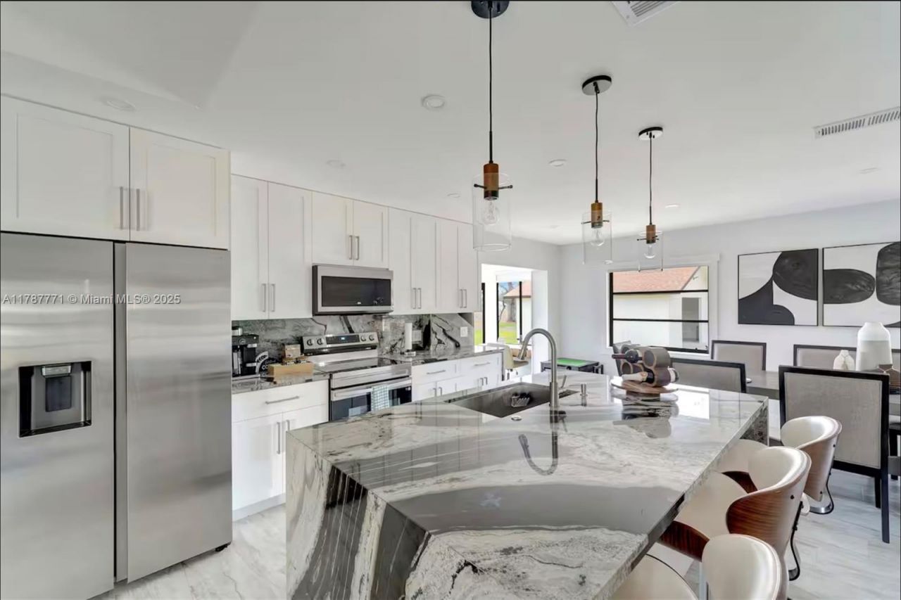 1340 Manor, Englewood, FL 34223 Photo