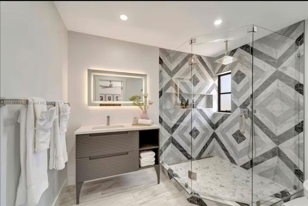 1340 Manor, Englewood, FL 34223 Photo