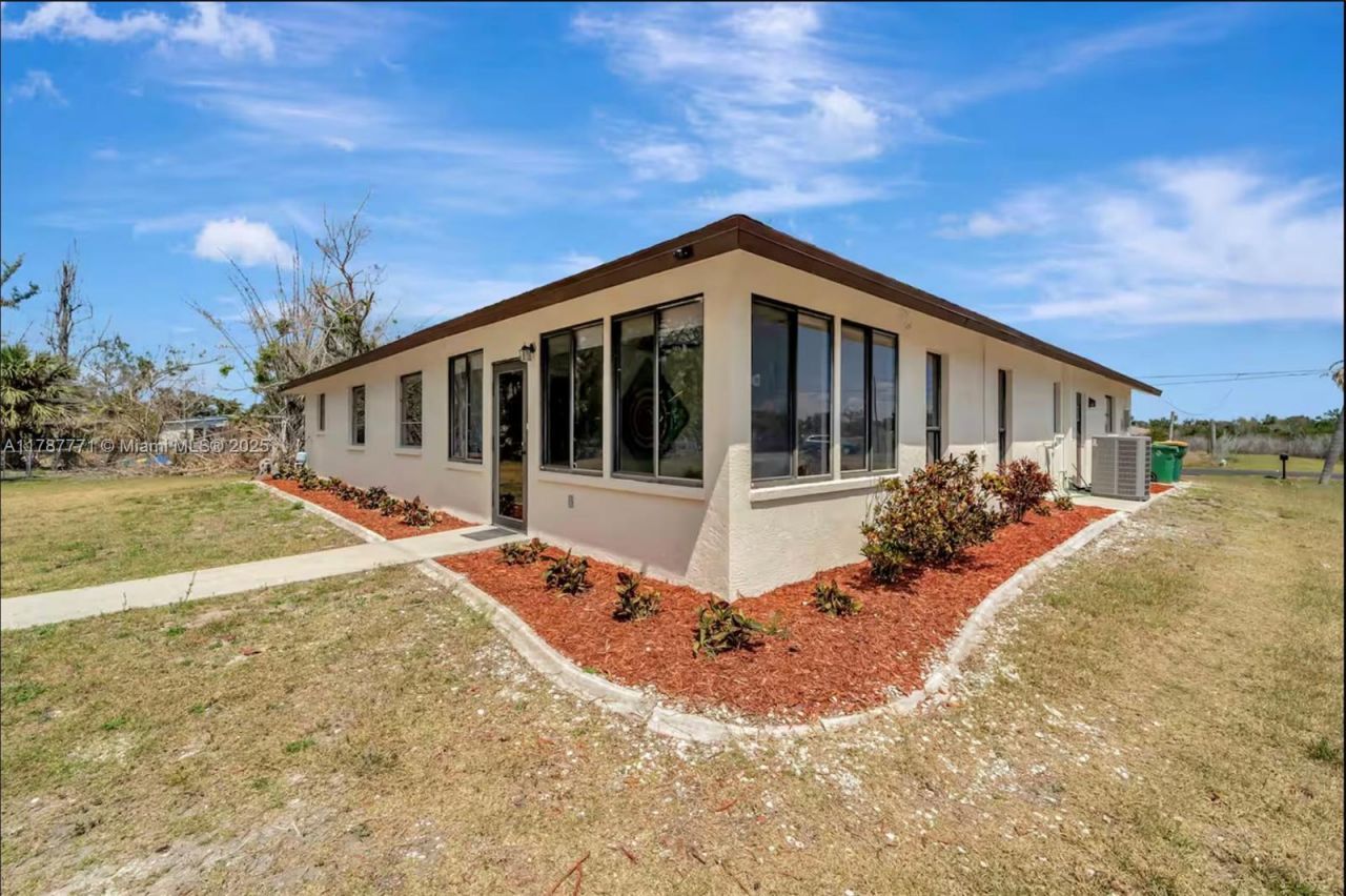 1340 Manor, Englewood, FL 34223 Photo