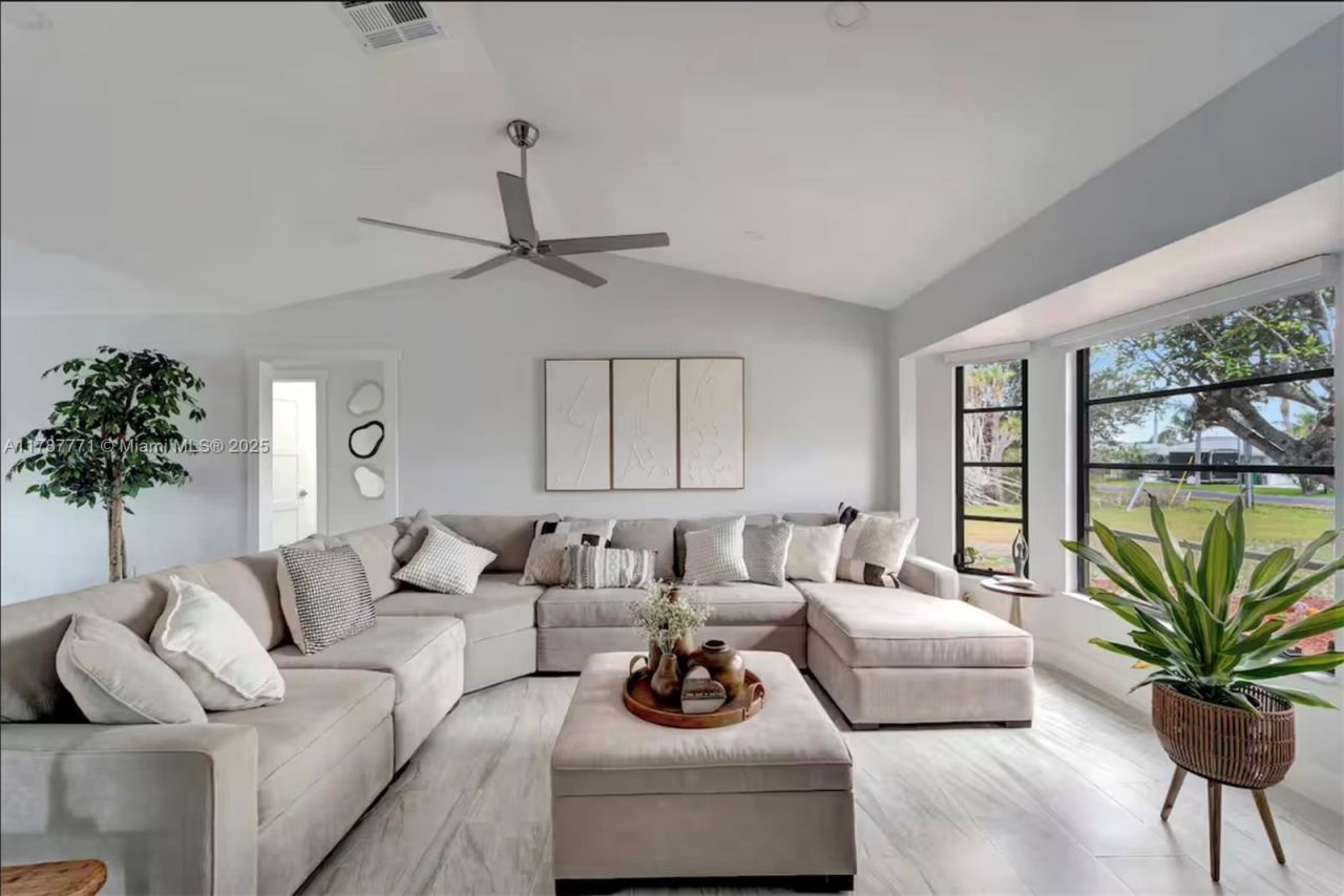 1340 Manor, Englewood, FL 34223 Photo