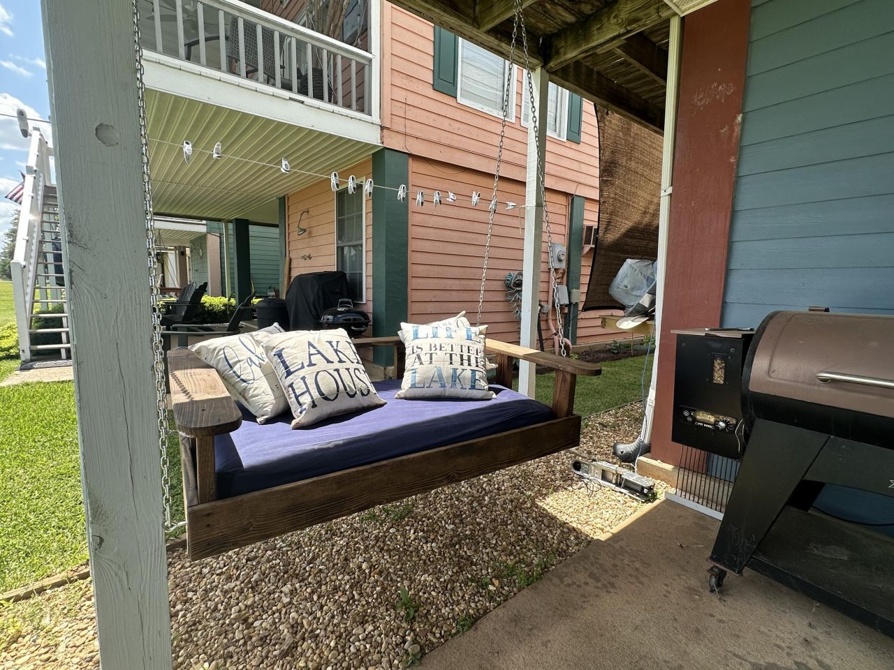 1049 Island Court Photo 10