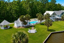 1049 Island Court photo 4