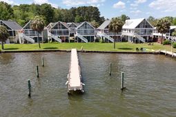 1049 Island Court photo 4