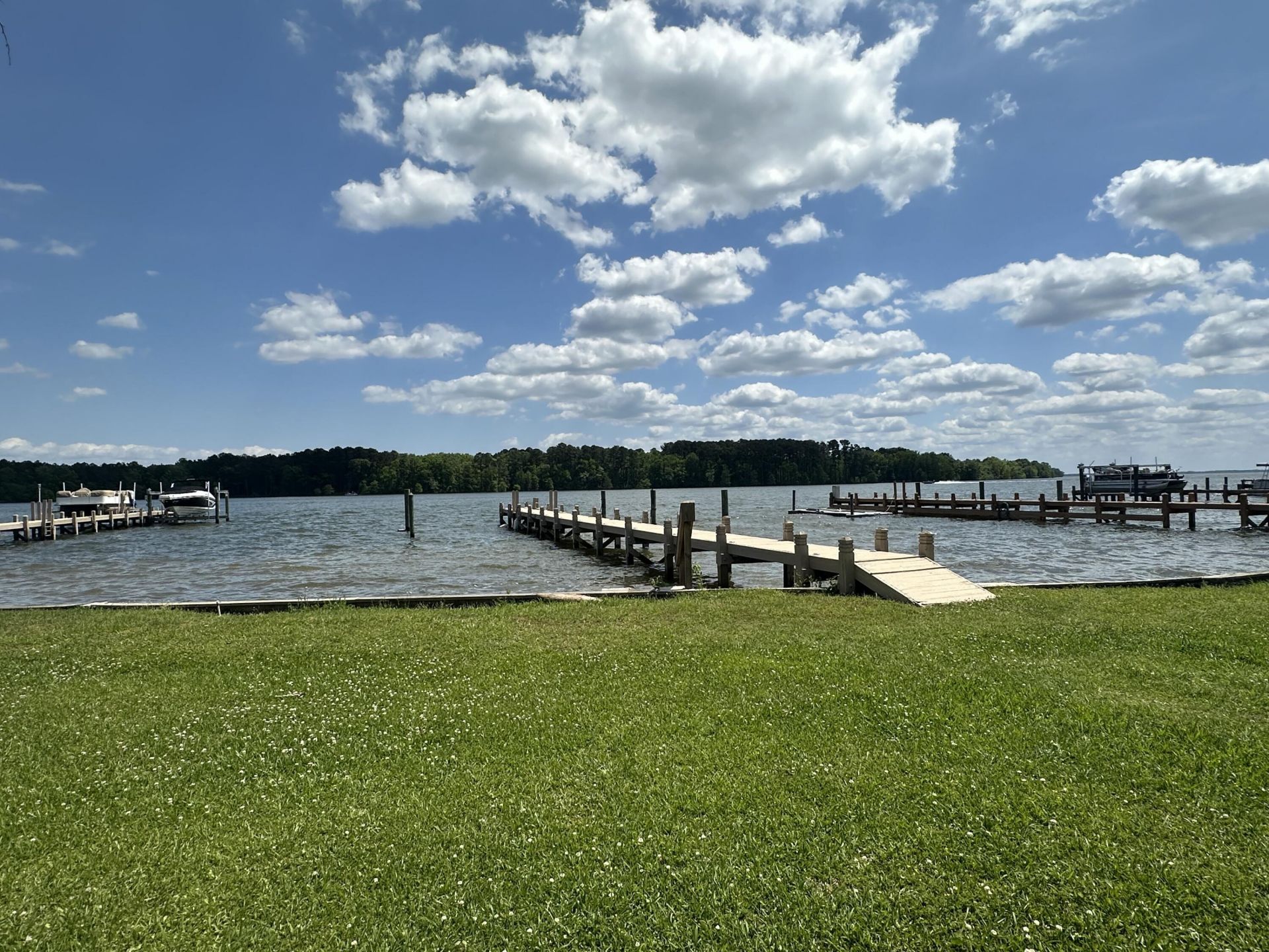 1049 Island Court Photo 6