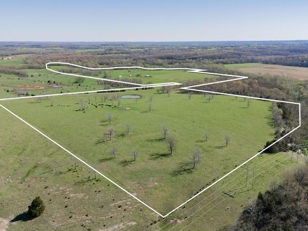 000 E 1000 Road, Stockton, MO 65785