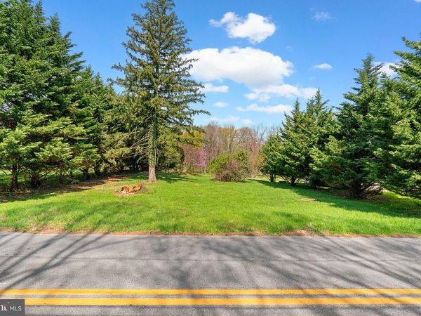 8 SAINT THOMAS, OWINGS MILLS, MD 21117