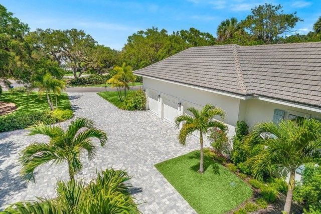 120 Coconut Palm Road, Vero Beach, FL 32963 Photo