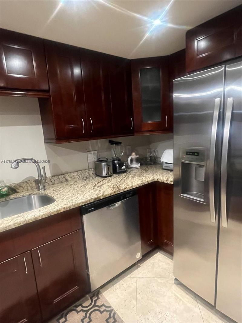 1825 S Ocean, Unit 413, Hallandale Beach, FL 33009 Photo