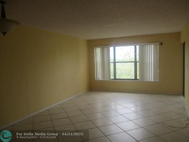 2314 S Cypress Bend Drive, Unit 613, Pompano Beach, FL 33069 Photo