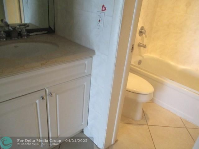 2314 S Cypress Bend Drive, Unit 613, Pompano Beach, FL 33069 Photo