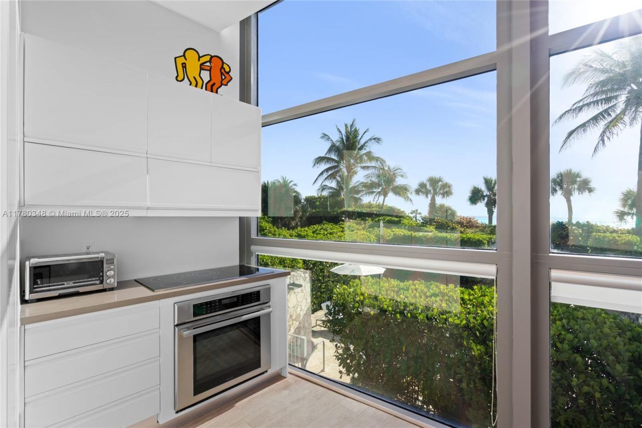 5875 Collins Ave, Unit 201, Miami Beach, FL 33140 Photo