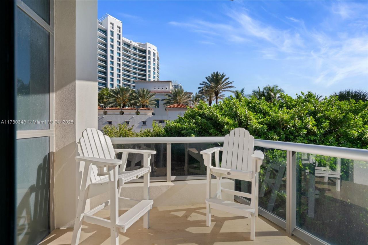 5875 Collins Ave, Unit 201, Miami Beach, FL 33140 Photo