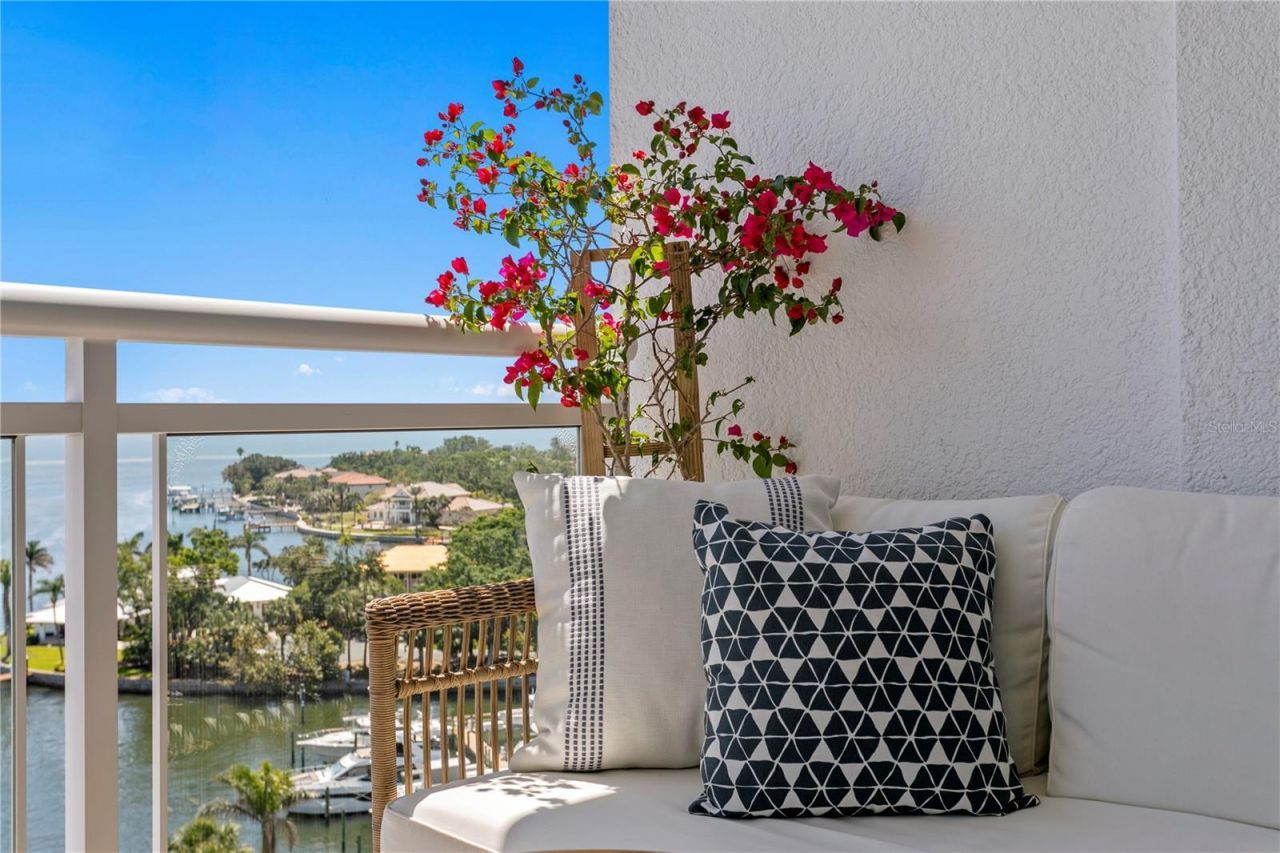 1325 Snell Isle Boulevard Ne, Unit 911, Saint Petersburg, FL 33704 Photo