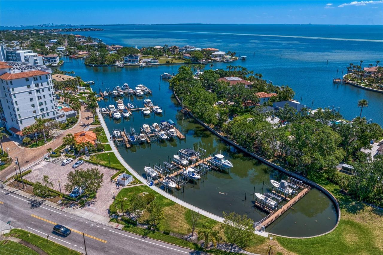 1325 Snell Isle Boulevard Ne, Unit 911, Saint Petersburg, FL 33704 Photo