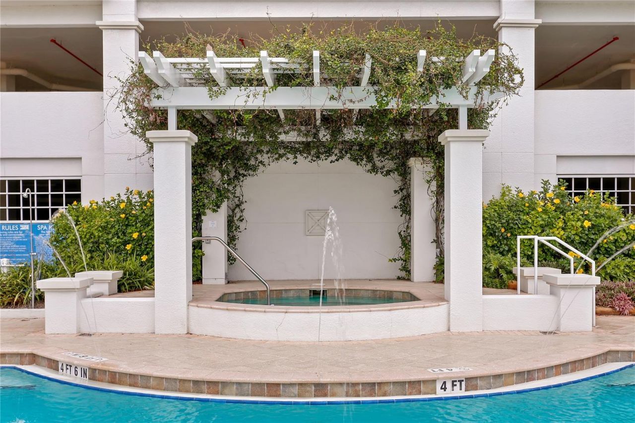 1325 Snell Isle Boulevard Ne, Unit 911, Saint Petersburg, FL 33704 Photo