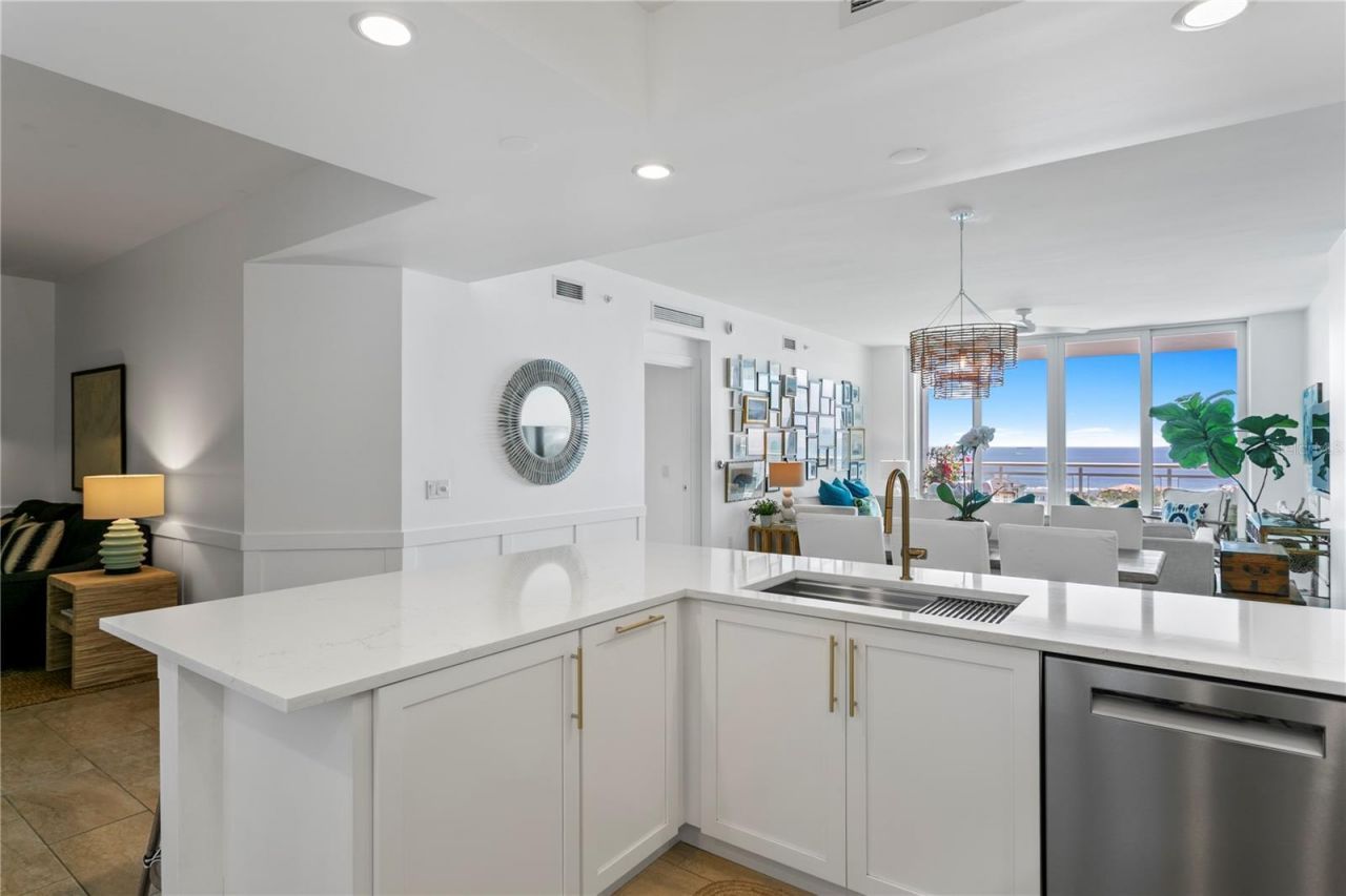 1325 Snell Isle Boulevard Ne, Unit 911, Saint Petersburg, FL 33704 Photo