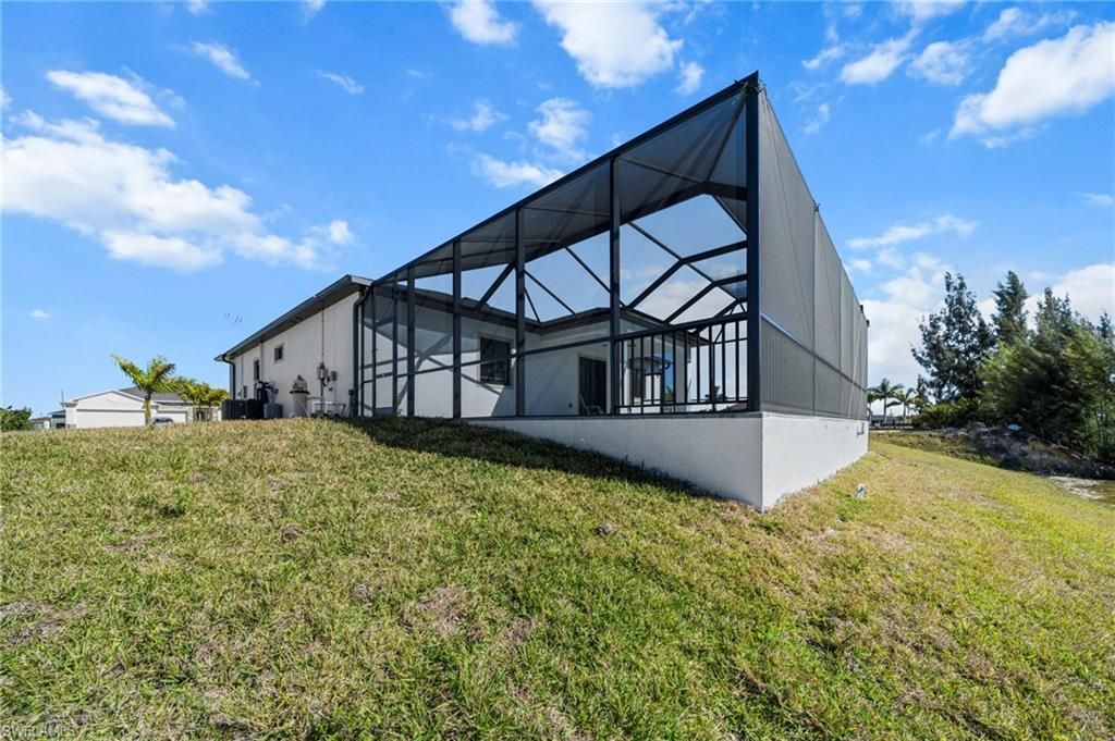 1806 NW 21st Ave, Cape Coral, FL 33993 Photo