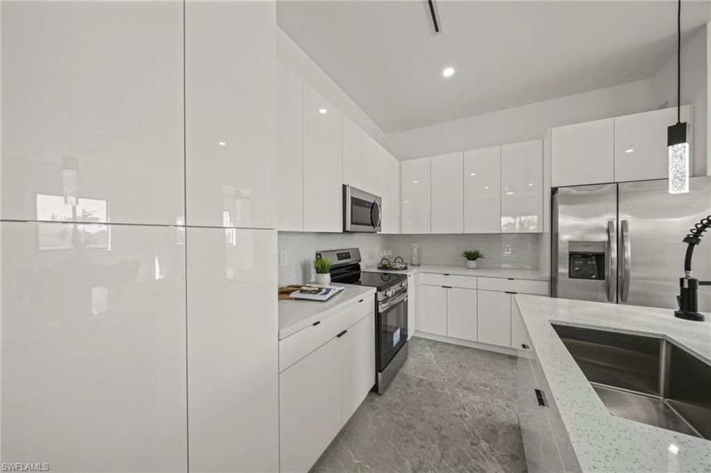 1806 NW 21st Ave, Cape Coral, FL 33993 Photo