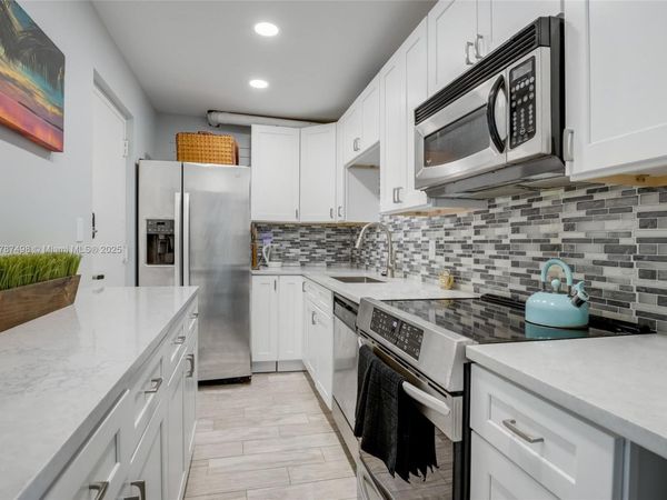 1500 Presidential Way, Unit 505, West Palm Beach, FL 33401