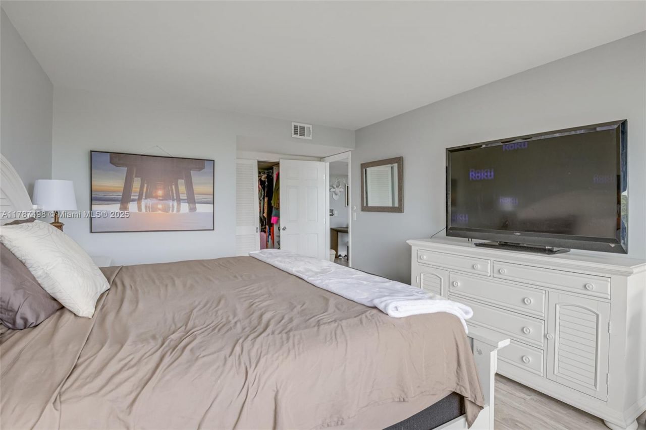 1500 Presidential Way, Unit 505, West Palm Beach, FL 33401 Photo