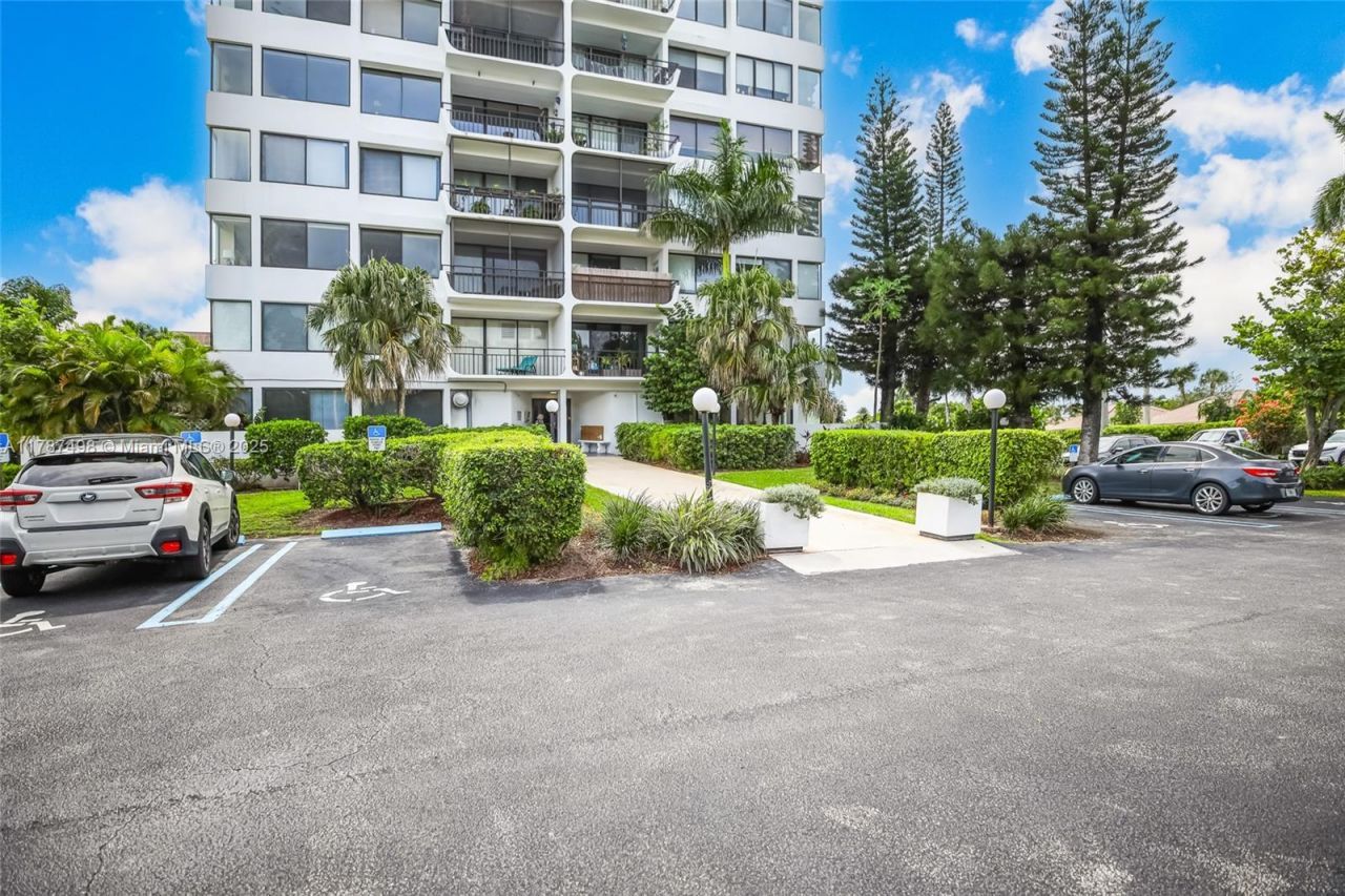 1500 Presidential Way, Unit 505, West Palm Beach, FL 33401 Photo