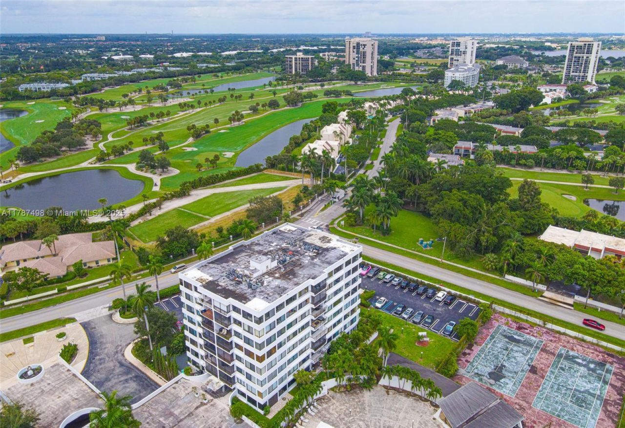 1500 Presidential Way, Unit 505, West Palm Beach, FL 33401 Photo