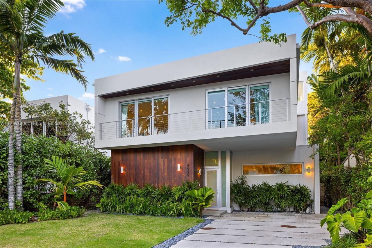 4039 Ventura Ave, Miami, FL 33133 Photo