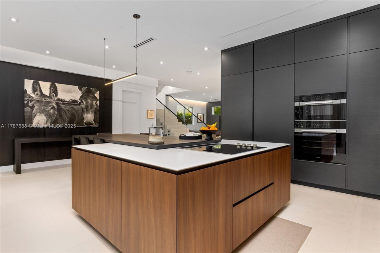 4039 Ventura Ave, Miami, FL 33133 Photo