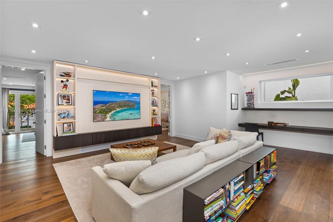 4039 Ventura Ave, Miami, FL 33133 Photo