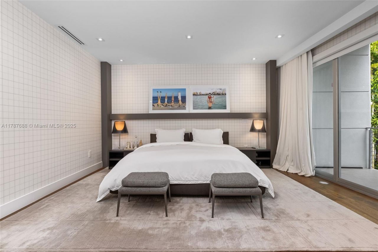 4039 Ventura Ave, Miami, FL 33133 Photo