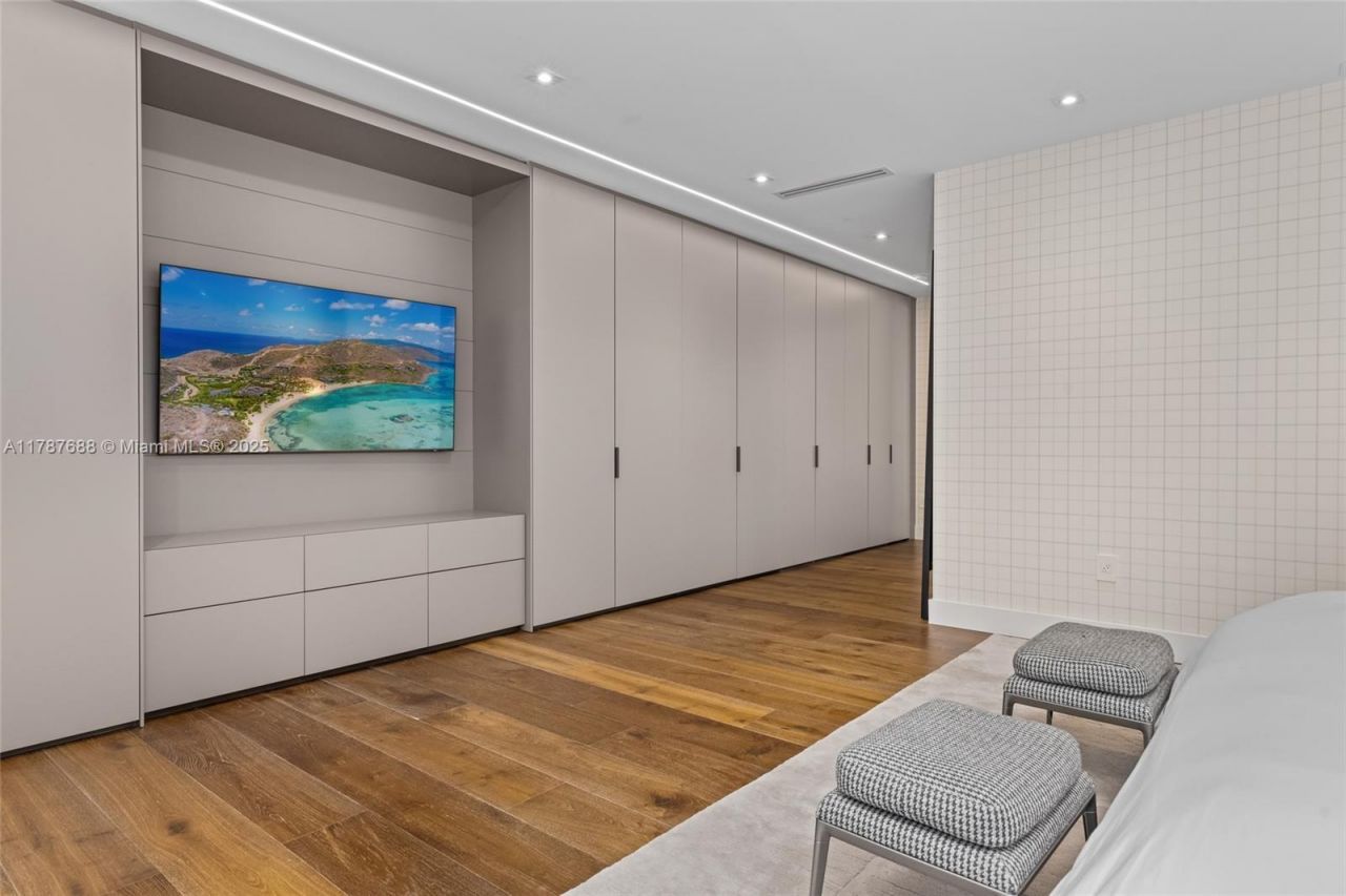 4039 Ventura Ave, Miami, FL 33133 Photo