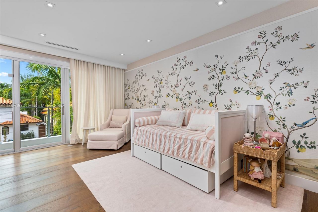 4039 Ventura Ave, Miami, FL 33133 Photo