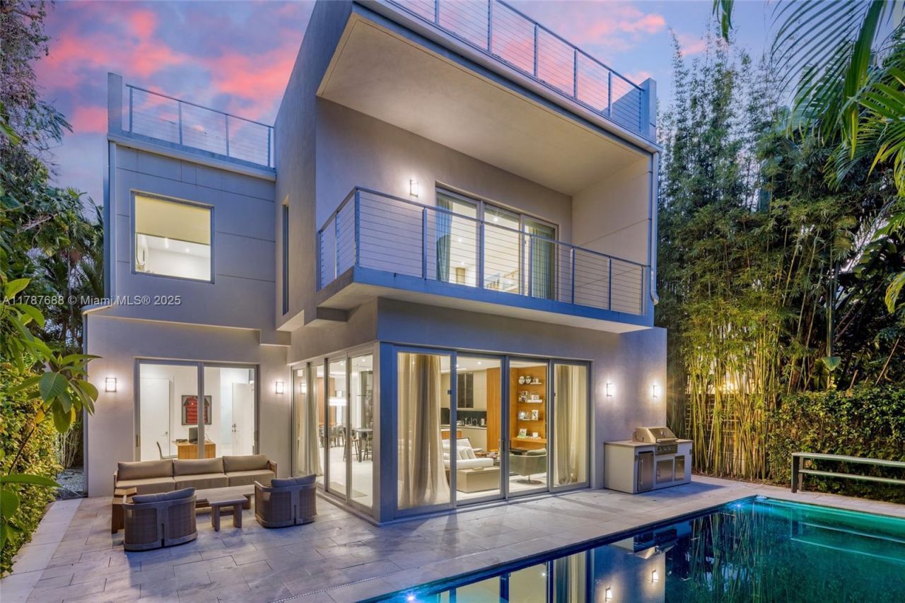 4039 Ventura Ave, Miami, FL 33133 Photo