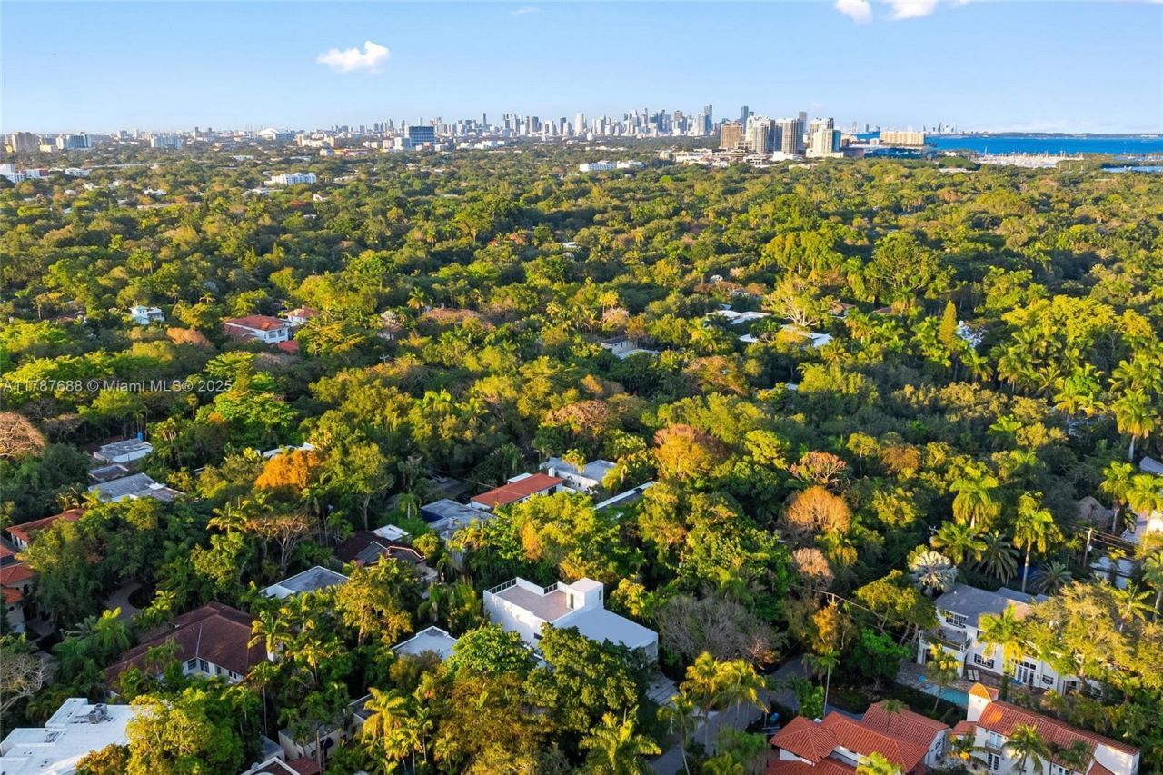 4039 Ventura Ave, Miami, FL 33133 Photo