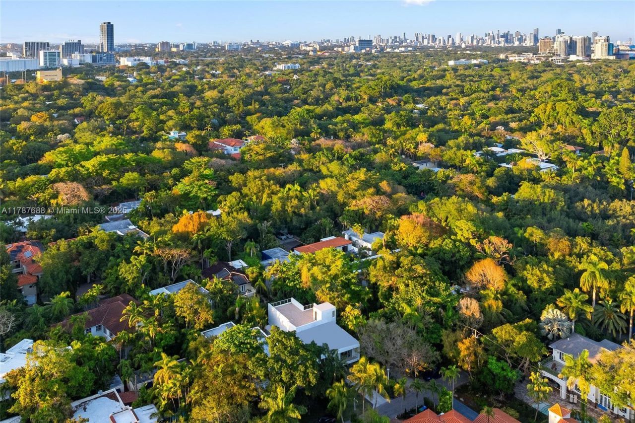 4039 Ventura Ave, Miami, FL 33133 Photo