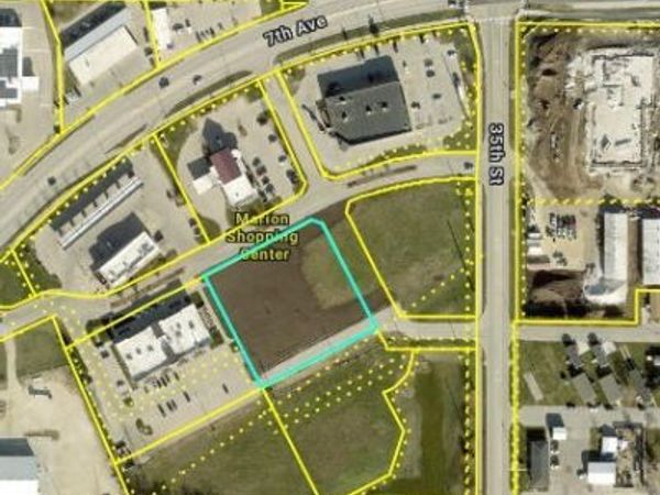 850 35th Street, Marion, IA 52302