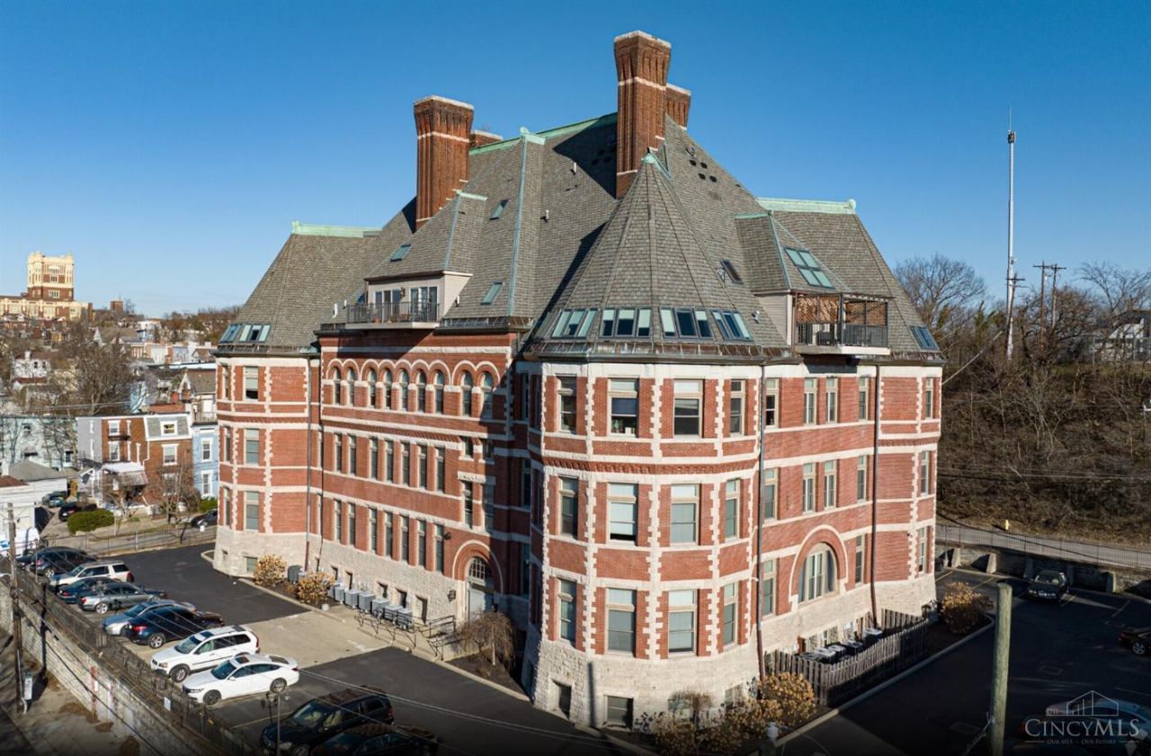 255 Warner Street, Cincinnati, OH 45219 Main Photo