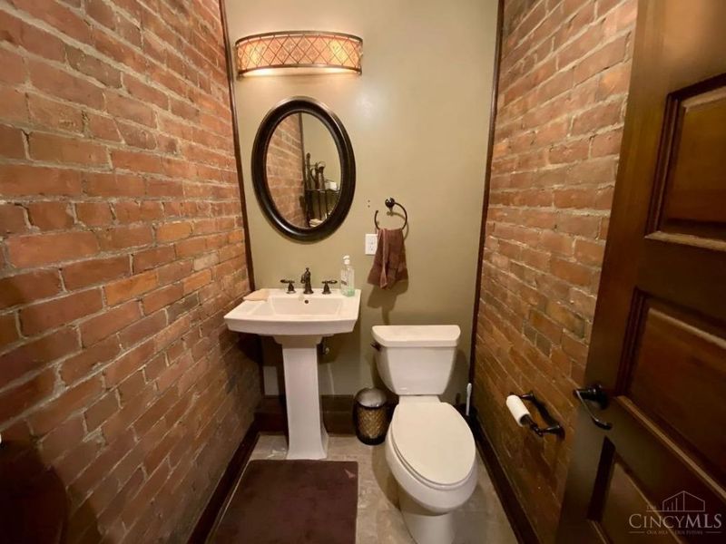 255 Warner Street, Cincinnati, OH 45219 Photo 36