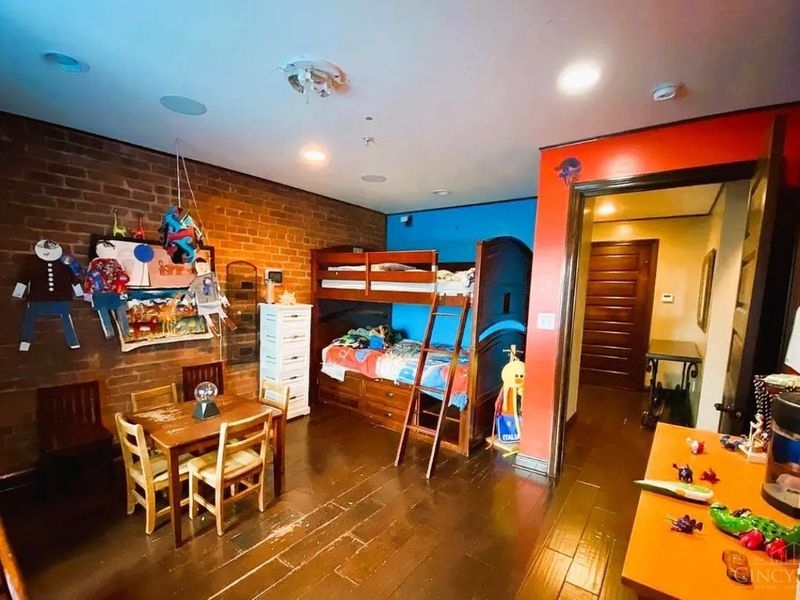 255 Warner Street, Cincinnati, OH 45219 Photo 52