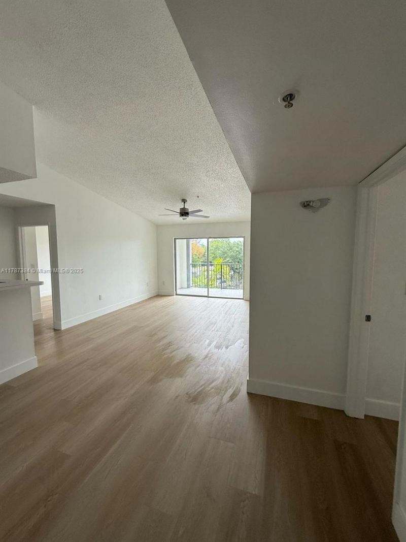 4320 NW 107th Ave, Unit 303-1, Doral, FL 33178 Photo