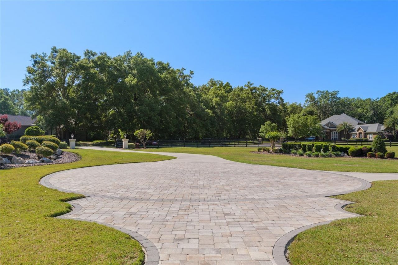 14742 NW 11th Place, Newberry, FL 32669 Photo