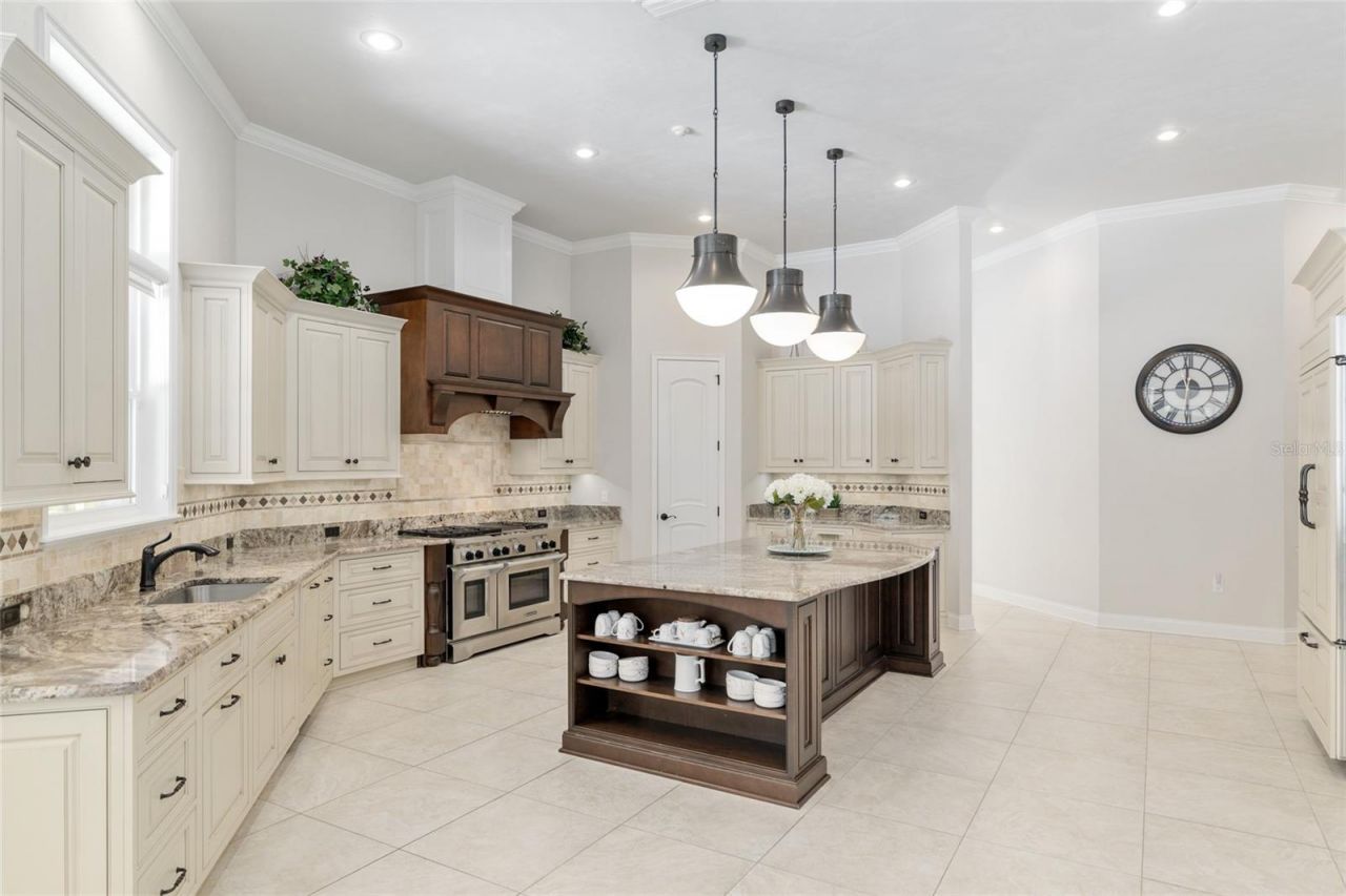 14742 NW 11th Place, Newberry, FL 32669 Photo