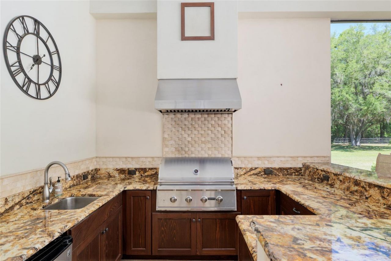 14742 NW 11th Place, Newberry, FL 32669 Photo