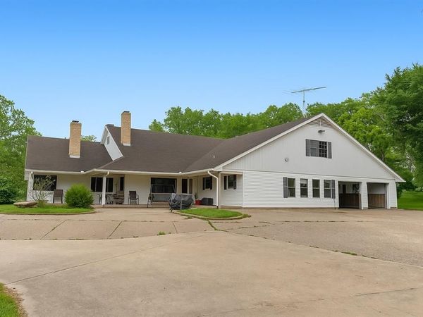 180 FCR 797, Donie, TX 75838