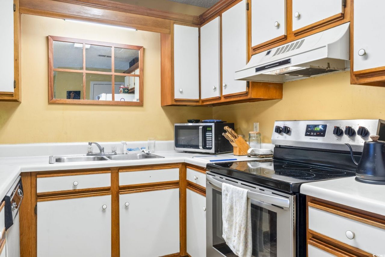 510 Fairwood Lakes Dr. Photo 11