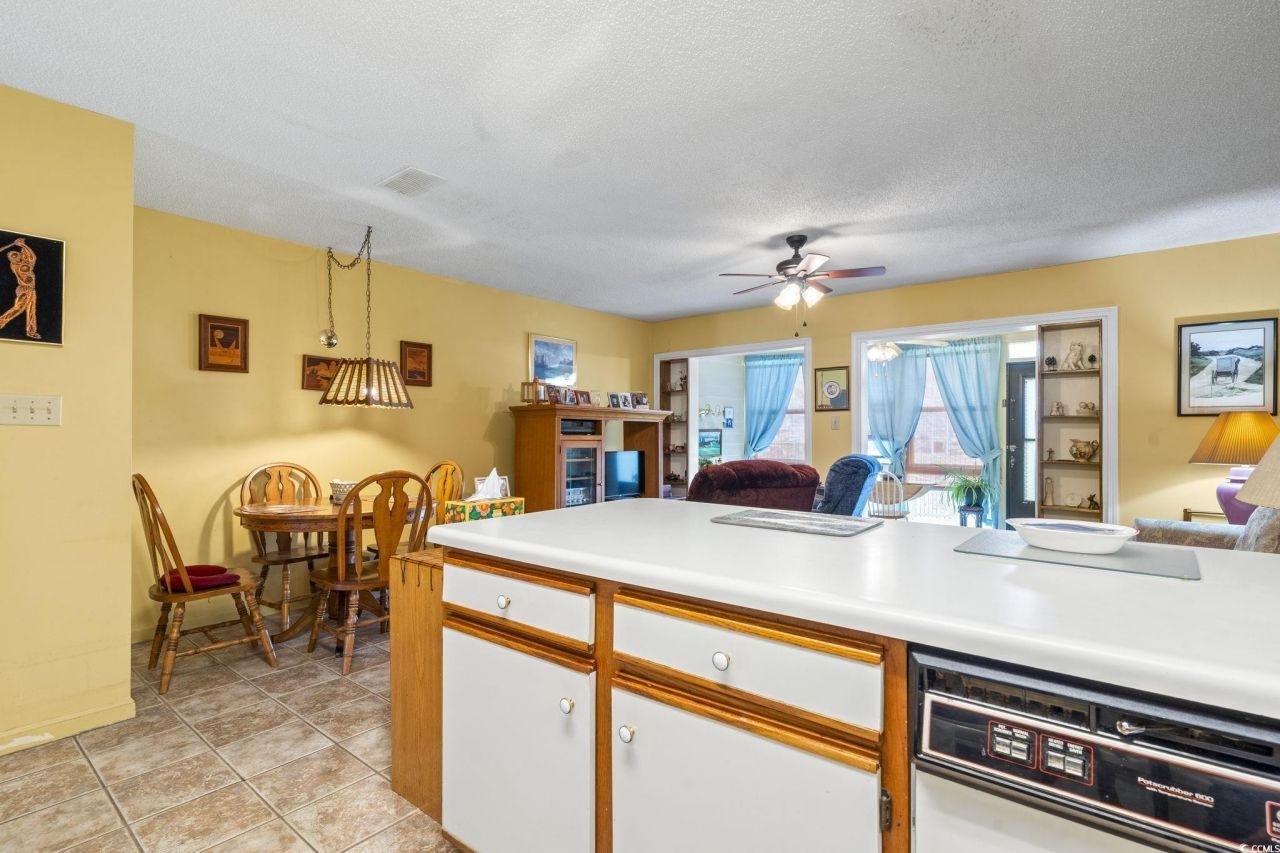 510 Fairwood Lakes Dr. Photo 12